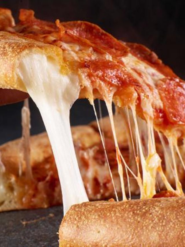 Pizza Fans Are Going Crazy Over Papa John’s Strange New “Craving”