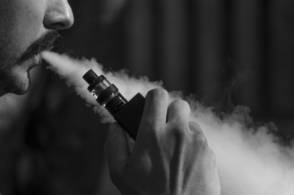 Research Suggests That Vaping May Cause Decay And Periodontal Disease